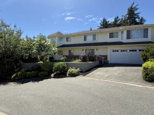Full advantage of 180 degree PANORAMIC view of OCEAN & MOUNT BAKER