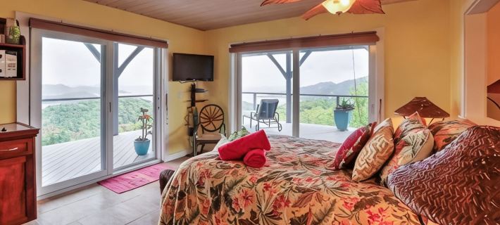 Breathtaking Panoramic Views of the British Virgin Islands from hot tub & pool! Hotels in Central