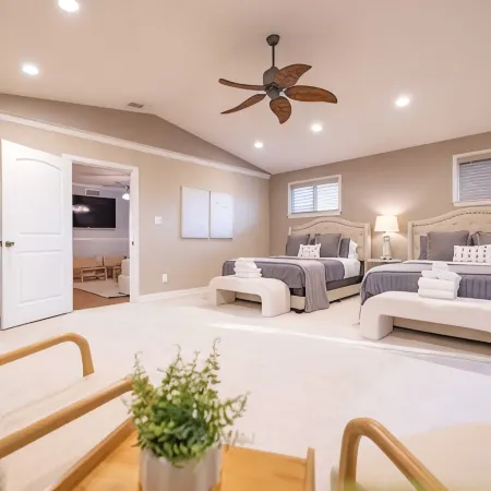 @ Marbella Lane - Charming 4BR Bungalo for Relaxing Retreat