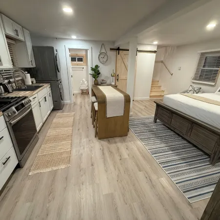 NEW!! Charming STUDIO with AC, WiFi & Fire Pit less than 3 MINUTES to Acadia.