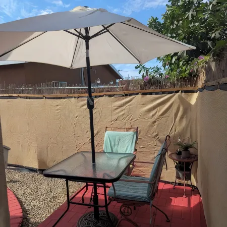 Your Perfect Lawndale Escape – Cozy & Private!