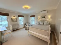 The House on Monroe / Heated Pool & Hot Tub