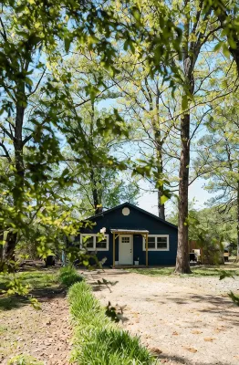 Carroll's Cottage - Bungalows