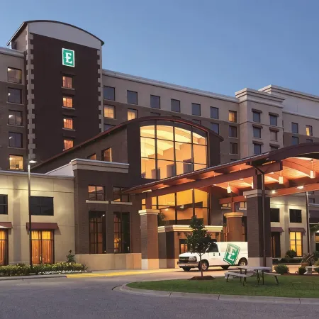 Embassy Suites by Hilton Minneapolis North
