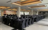 Yusro Hotel Restaurant & Convention - Wi-Fi