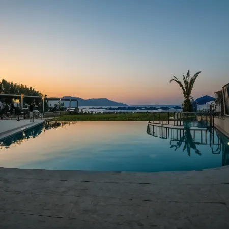 Happy Days Beach Hotel