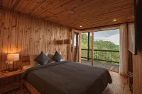 Lavender Dalat Hotel and Resorts トルエンレム湖のホテル