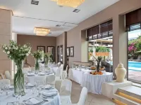 Congo Palace Hotel a Glifada
