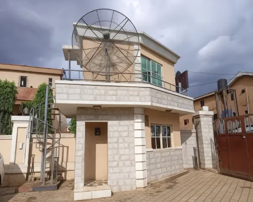 Golphin's Suites Hotels in Awka