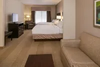 Holiday Inn Express & Suites SIKESTON by IHG