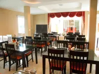 Thada Chateau Hotel - breakfast