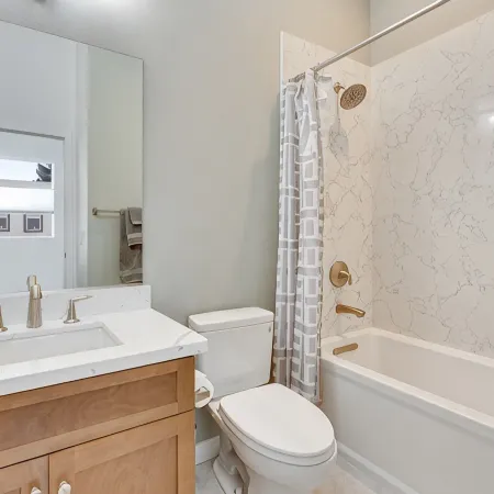 Luxury Condo in Napa Downtown
