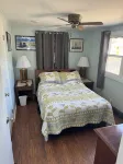 Cozy beach retreat with in ground pool just 7 minutes from seaside heights - Wifi
