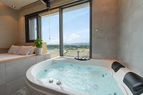 Gangneung Terrain by W Pension - Spa