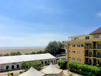 Gold Coast Morib Studio l Apartment I Penthouse by BeeStay Hotel di Banting