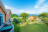 Namhae Painter and Flower Stay - Pensionat