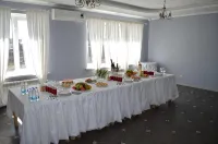 Apriori Hotel - parking