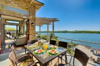 Villa Bahia Your Waterfront Private Beach Retreat in Beautiful Carlsbad - 5-Star
