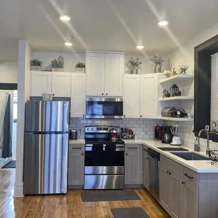 Luxury Historic Condo in Uptown Butte