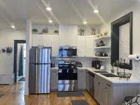 Luxury Historic Condo in Uptown Butte - Homestays