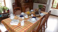 Au Clair du Soleil - Bed and Breakfasts