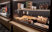 Ibis Auxerre Centre - servizio colazione