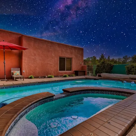 Views! Private Heated Pool + Spa + BBQ + Games + EV + High-speed Wifi