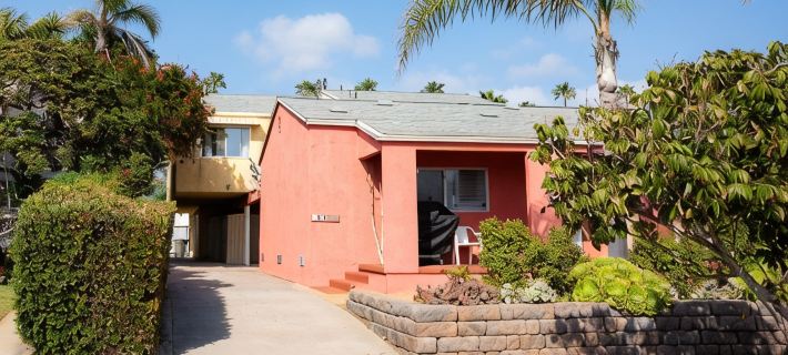 Guest Favorite! Easy Walk to Beach/Food & Shops + Private Parking Hotéis em Oceanside