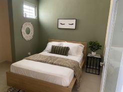Keep it simple at this peaceful and centrally located place.