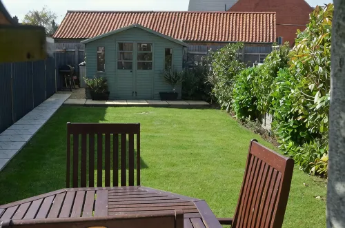 Fuzzy Duck Cottage. Over 100 5 star reviews on Trip Advisor. Sleeps 4 - Wi-Fi