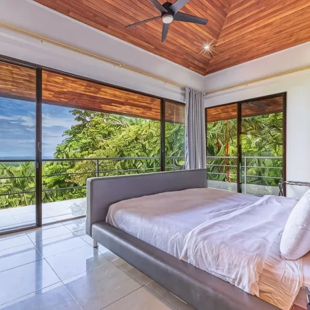 Exotica-All Suite House & Killer Views. On-site Staff-Gated Community-Paved Road