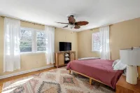 Spacious 3-bed/3-bath home close to Bruce's Field! - 4 étoiles