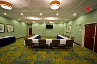 Holiday Inn CHRISTIANSBURG BLACKSBURG by IHG - parking