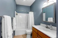 Entire Condo in the Heart of Downtown Greensboro! - 4-Star
