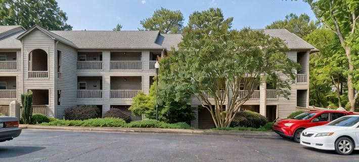 Quiet Corner Unit with Deck Overlooking the Saluda River ウェスト・コロンビアのホテル