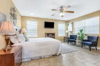 Charming Historic Home Near French Quarter - Cozy & Convenient! - Wi-Fi