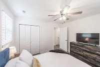 Modern North of Nashville Retreat- Easy Lake Access