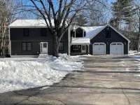 NEW LISTING - 4-Star