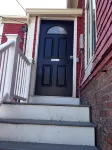 Downtown condo with a great location near waterfront, “a block from the Rock” - Homestays