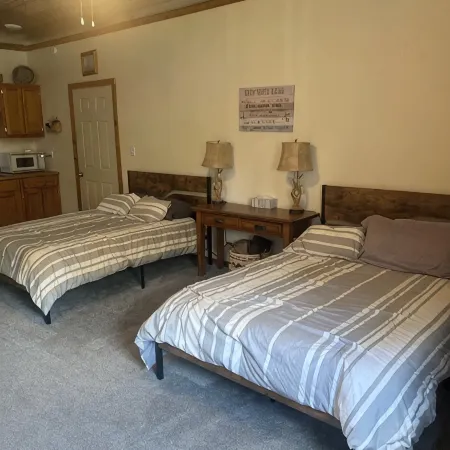 Water front Lake of the Ozarks Studio Apartment