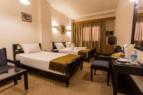 Cleopatra Hotel - Bintang 3