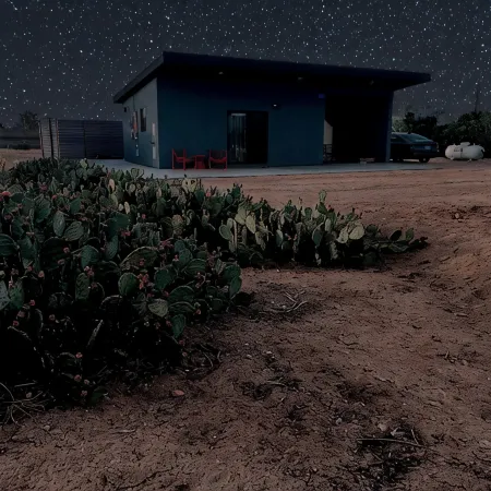 Brand New Tiny Home in Joshua Tree with Enchanting Mountain Views