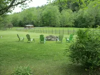 Historic Cabin-Close to I-77, Antiques/Wi fi, Great Bath, a Visit 'Back in Time' - 3-Star