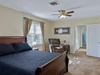 Home adjacent to Country Club, near Hospitals, Park, College and shopping. Hotels in Ada
