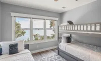 Coastal Getaway - Stunning Water Views! - 4つ星