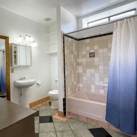 Historic Guesthouse in the Heart of Camp Verde