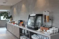 Jinhold Hotel & Serviced Apartment Miri - breakfast