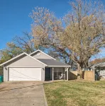 Rogers Retreat, Dog Friendly, Cozy Home. Close to Walmart Amp, Downtown Rogers - 2星級