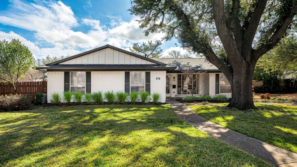 NEW! Gorgeous recently remodeled 4-bedroom spacious home with a Heated Pool .