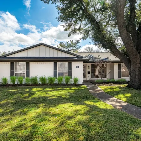NEW! Gorgeous recently remodeled 4-bedroom spacious home with a Heated Pool .